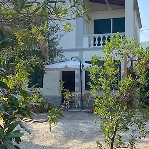 Isola D'elba -magnetite - La Casina Rio Marina